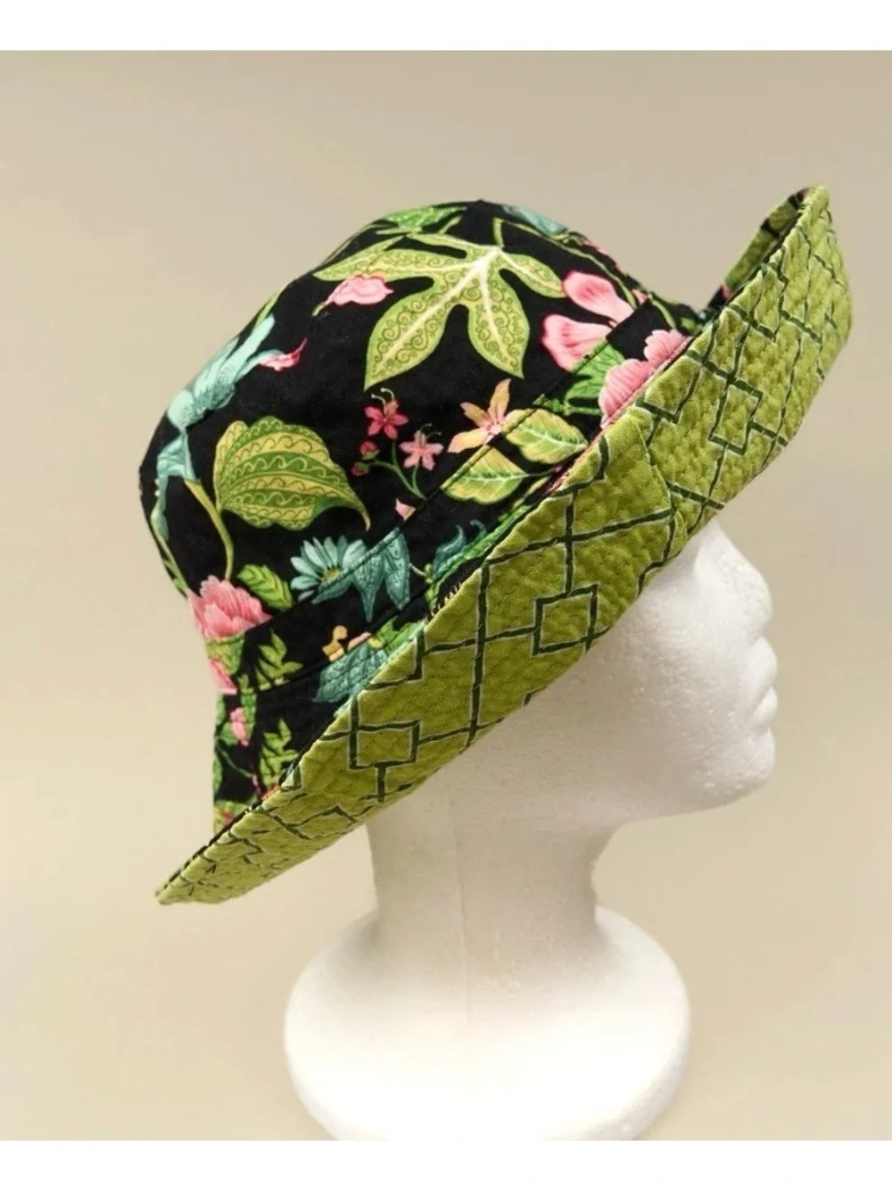 Vera Bradley - Floral Reversible Green Quilted Bucket Hat